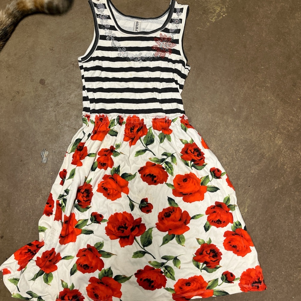 Mignon Black and Red Sleeveless Scoop Neck Sundress